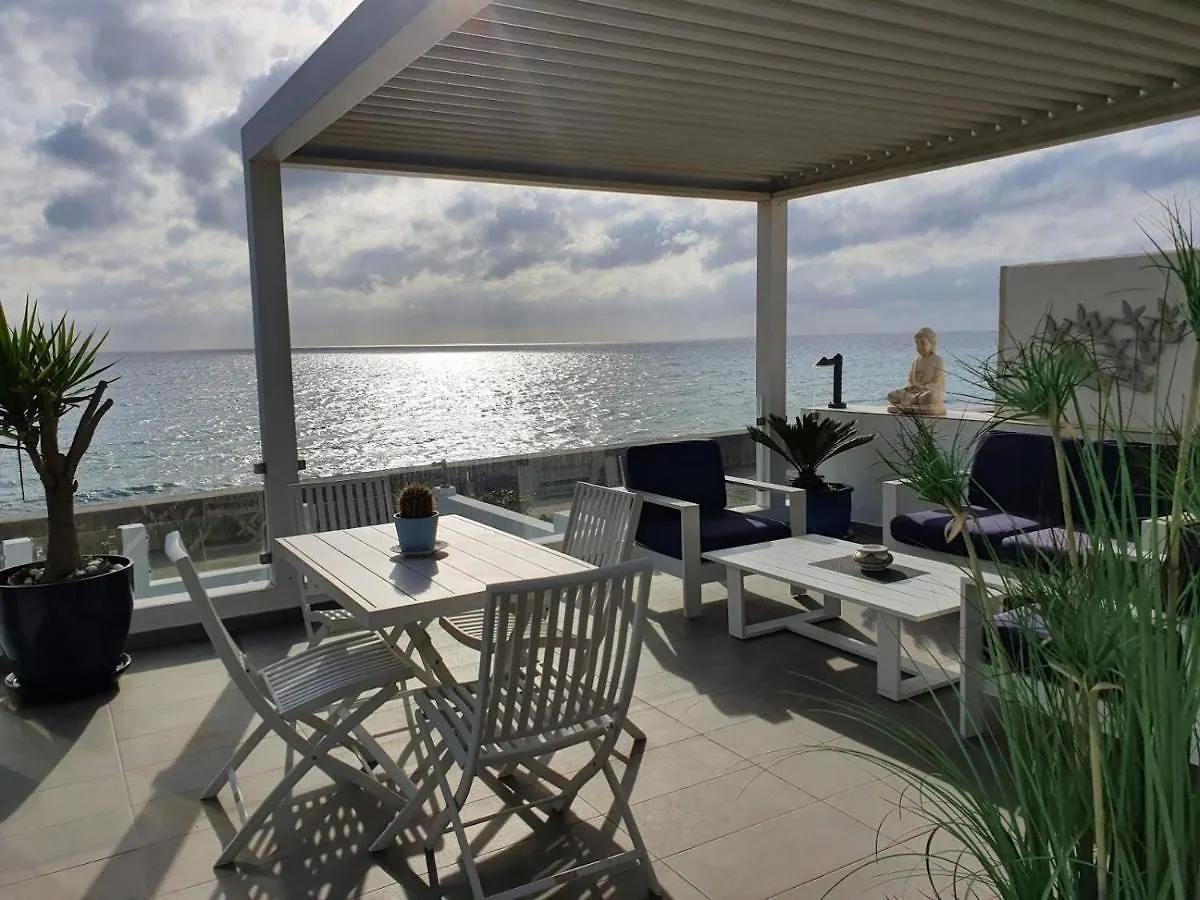 Beach-Front Bahia Dorada إِستيبونا بيت للعطل
