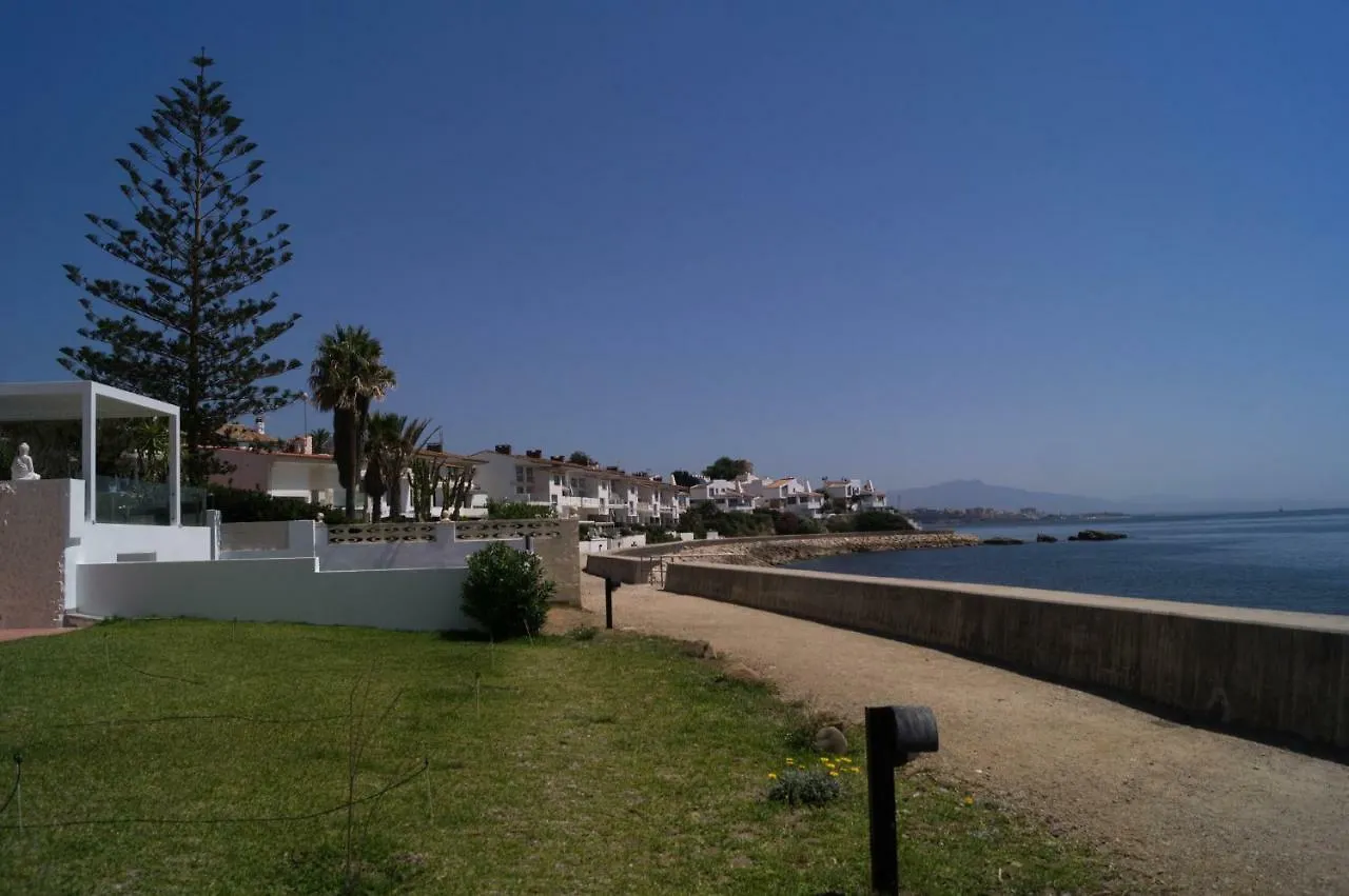 Beach-Front Bahia Dorada إِستيبونا 0*,  إسبانيا