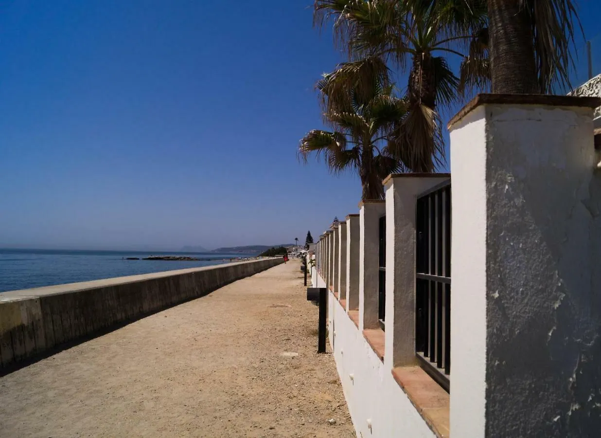 Beach-Front Bahia Dorada إِستيبونا 0*,  إسبانيا