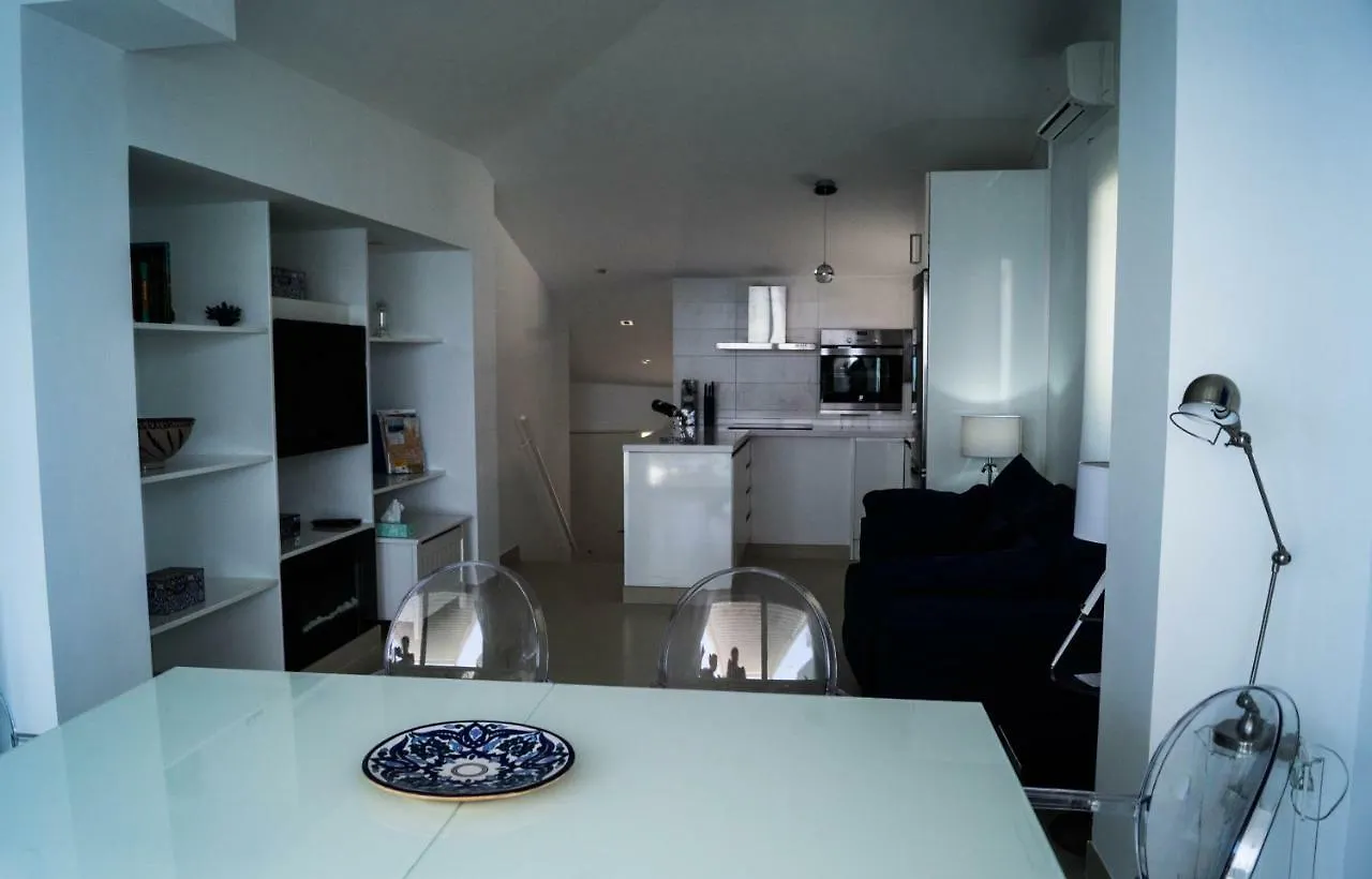 بيت للعطل Beach-Front Bahia Dorada إِستيبونا