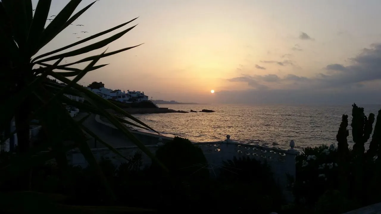 Beach-Front Bahia Dorada إِستيبونا
