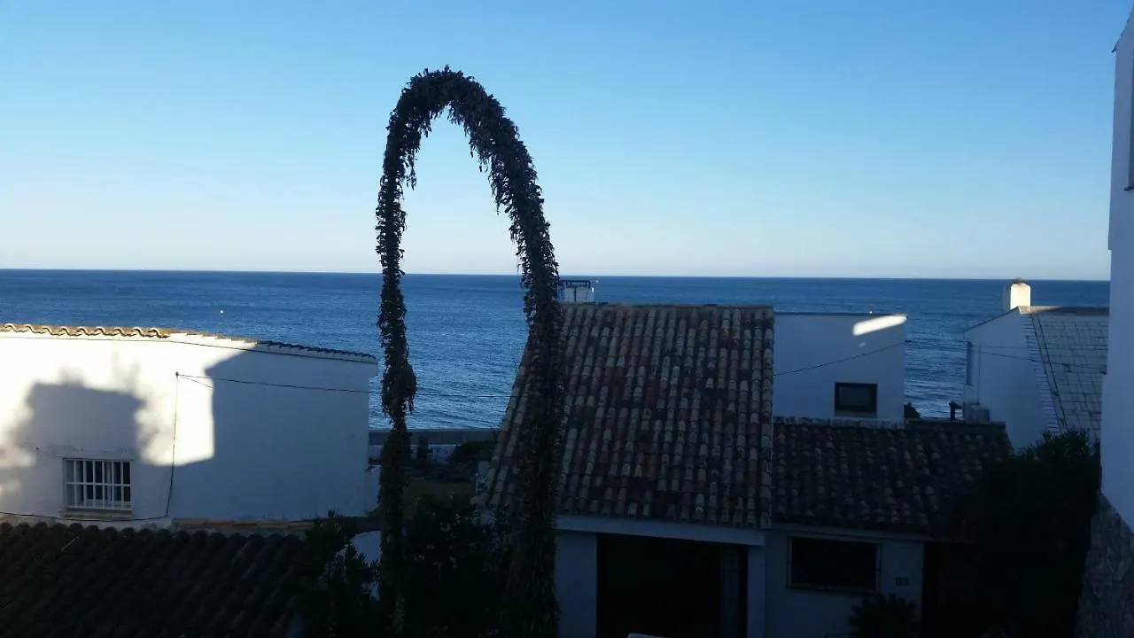 Beach-Front Bahia Dorada إِستيبونا بيت للعطل