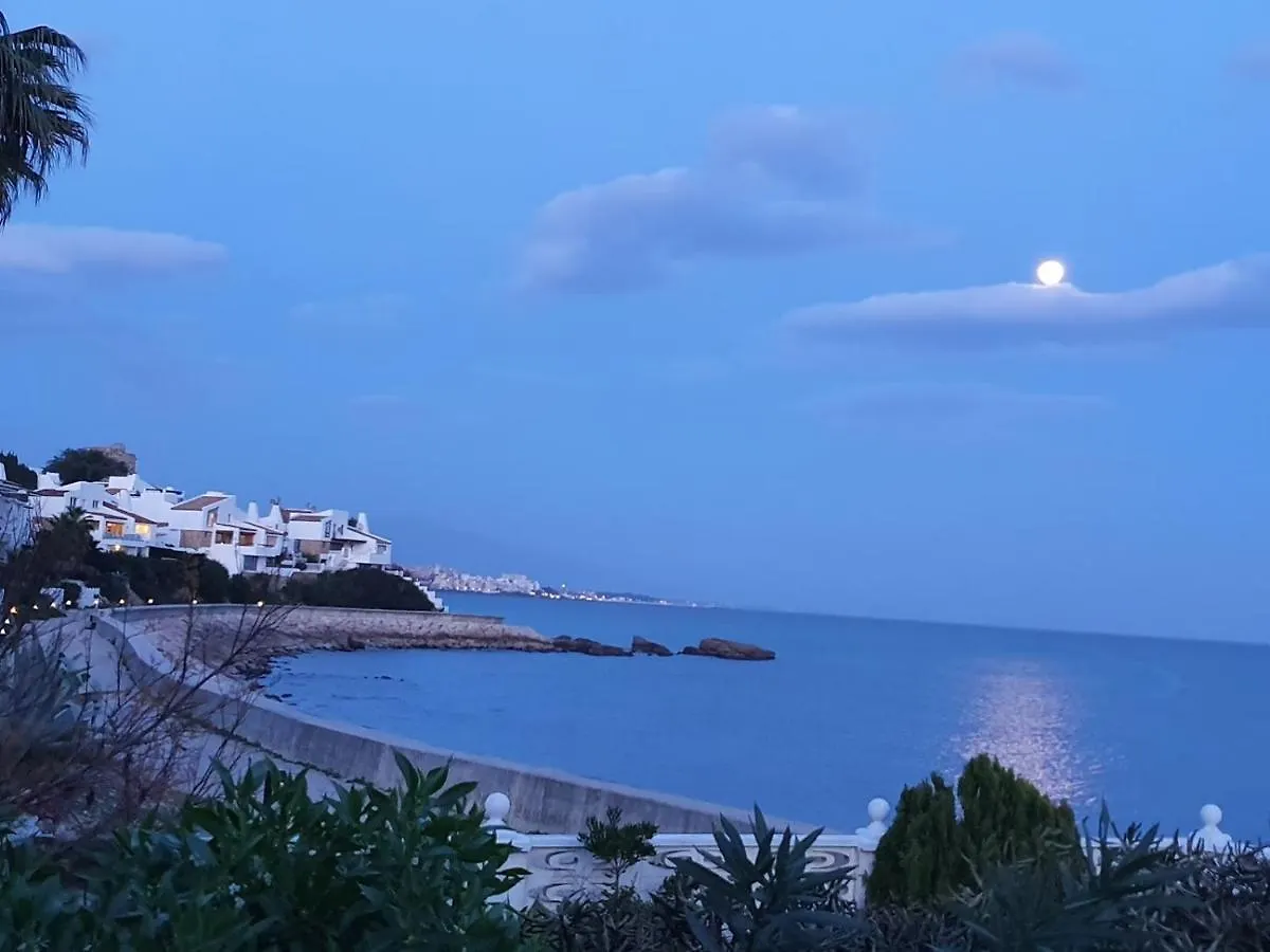 Holiday home Beach-Front Bahia Dorada Villa Estepona